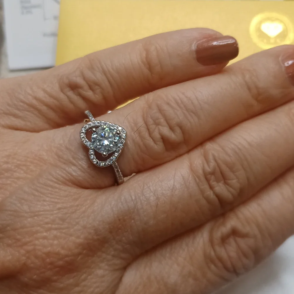 1 ct moissanite heart engagement ring